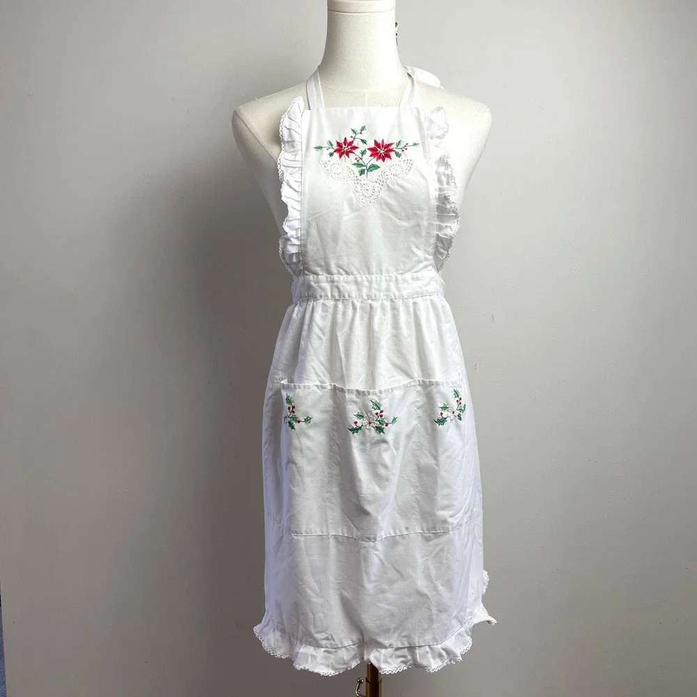 White Christmas Apron Vintage Poinsettia Embroidery Ruffle Eyelet Cottagecore